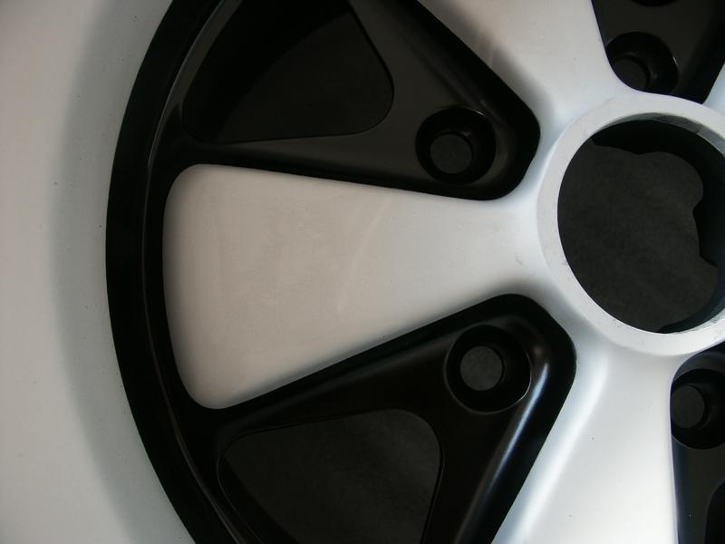 Porsche fuchs alloy wheel